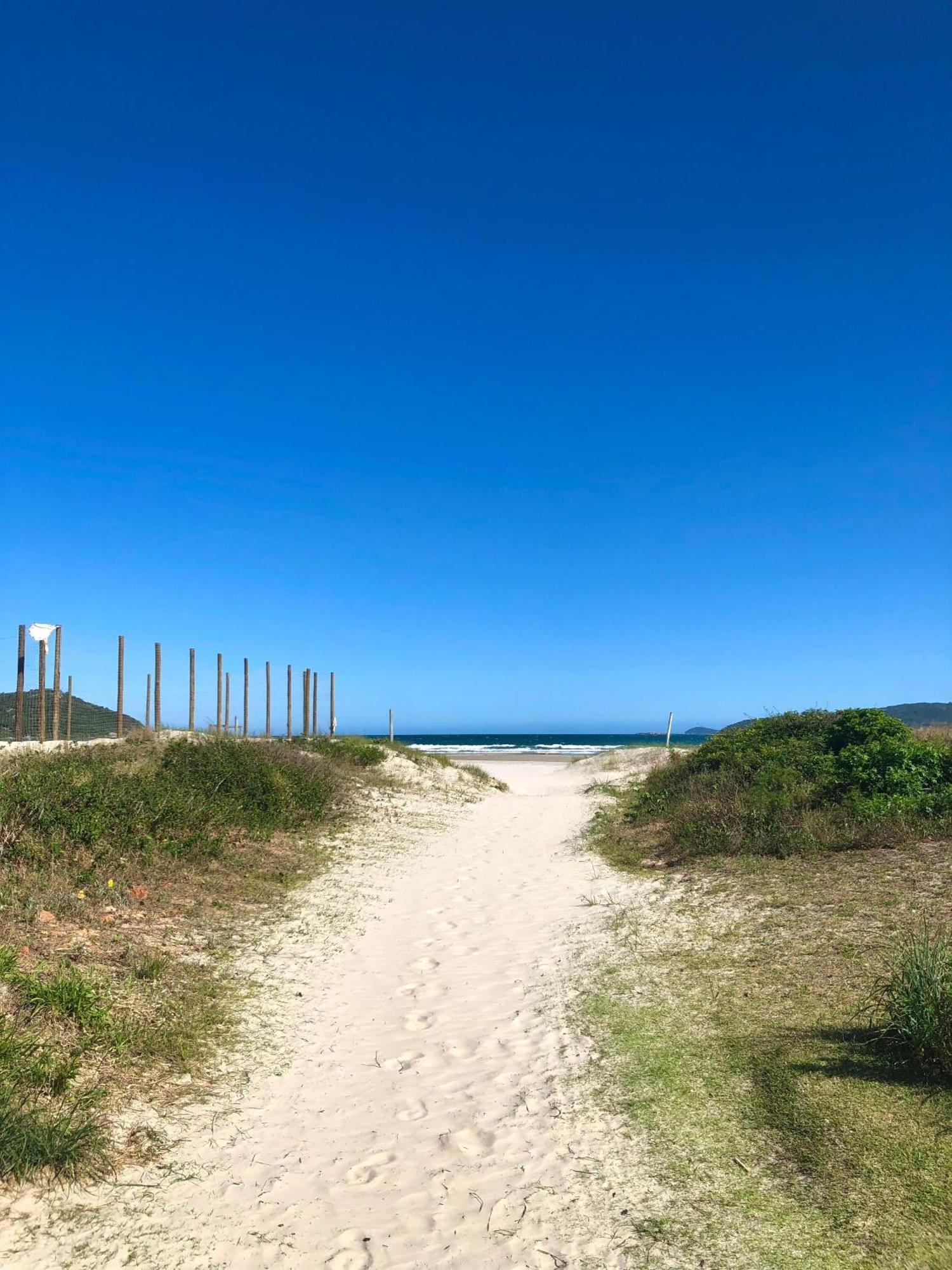 Apartamento Sunset, à 80 metros da praia Palhoça Exterior foto